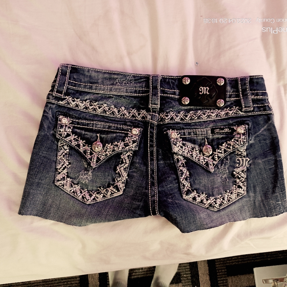Miss me shorts size 26